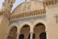 Ketchaoua Mosque. An architectural building from the Ottoman period, it was converted into a church and then restored to a mosque  again.  It can be considered  as a gateway to the Kasbah. It has a seafront façade.