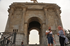 Close up of the Arch of the Fallen 