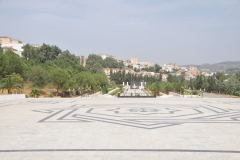 The outside area I read can accommodate an additional 15,000 for prayer. 