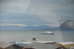 The University Center in Svalbard is a Norwegian state-owned limited company that is involved in research and provides some higher education in Arctic studies. The courses offered fall into five main science disciplines: Arctic biology, Arctic geology, Arctic geophysics, Arctic technology and Arctic safety.