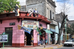 During their early colonial expansion the colonizers housed African slaves in this area. After Argentina gained independence many of the freed stayed. With the arrival of the industrial revolution La Boca grew into a gritty shipyard area with meat curing plants and tanneries.