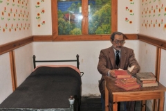 One of the prisoners actually painted the flowers on the wall for decoration.