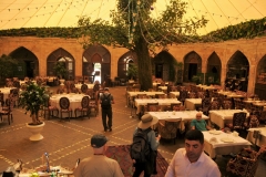 At the 20th century, it was used as a teahouse and after the 2000 years it turned into a UNESCO-saved historical monument. 2010-2017, the facility  acted as a restaurant Art Garden and now it is a restaurant-HAN.
