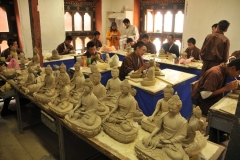 Creating clay statues