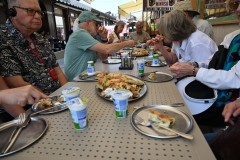 We stopped for some local "pies" for lunch consisting of cheese, spinach, potato and beef. They were excellent and hit the spot. 
