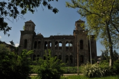 The synagogue was then seized by the communist government, and during the 1970’s, the Ministry of Culture and the National Institute of Monuments developed a plan to restore the building. However, when the communist regime collapsed in 1989, the project was abandoned, leaving the synagogue roofless and exposed to the elements.  Restoration efforts have been talked for years, but nothing has been attempted yet, and it still remains an empty shell.