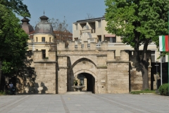 Vidin was formerly surrounded by the Ottoman fortress of Kaleto, of which many of the ornate gates have been preserved. The elaborate defensive system dates to the 17th-18th century . the Istanbul Gate is perhaps the best-known because of its impressive architecture and the beautiful fountain in front. Conveniently, it also lies on the edge of the main town square, so you have no excuse to miss it!