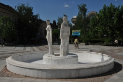 The statue of the Three Sisters, the  legend of the founding of Vidin.  According to legends the town and the fortress were named after Vida who was the daughter of a wealthy ruler.   After her father’s death Vida and her two younger sisters  inherited the lands. The two sister married foolishly and lost everything.  The third sister Vida declined all marriage proposals. She chose to stay single and dedicated her life to her nationals.  She built an inaccessible fortress and a castle where she lived to a ripe old age. Vida was a powerful and just ruler. After her death, people named the fortress after her- Baba (Granny) Vida, also known as the Towers of Baba Vida.