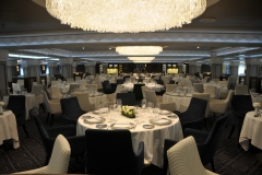 Compass Rose is the main Seven Seas Voyager restaurant. It is also a beautiful dining room with ornate chandeliers and a chic Parisian decor.