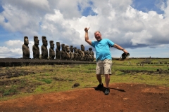 The history of Tongariki mixes mythological stories, wars between clans and settlements of tribes that date back to the tenth century. In the large esplanade that extends in front of the ahu, there have been remains of boat-houses or hare paenga, old hearths or umu pae and hundreds of petroglyphs engraved in the volcanic rock that reflect the importance of this extraordinary place.