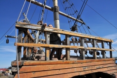 The museum is privately owned. The museum's goal is to be interactive and offer its visitors the experience of interacting with replicas of the ships that contributed to the discovery of the area, colonization of the territory, or have a special and historic heritage significance for the Magallanes Region of Chile. The replicas were built using traditional shipbuilding techniques.