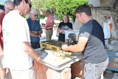 Many of our fellow travelers wanted to purchase some oysters to try them.  No one left disappointed. 