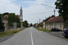 Not a car in sight in any direction. 