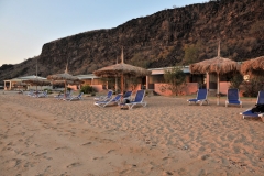 The main purpose of Sable blanc is, obviously, to wind down, to relax on the sand and in the waters of the Gulf of Tadjourah, to snorkel, and to just take a book and read in the sun. Some light breeze even makes the temperature bearable.
