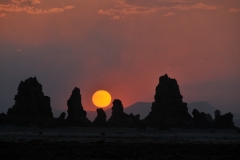 The sun balancing on the Chimneys