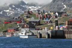 Coming into dock.  What a great morning... but really cold and it is the first of July too.