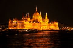Finally a photo shot of the Hungarian Parliament at night all lighted up by the river.