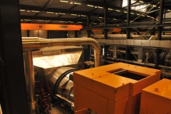 The plant is equipped with six high-pressure steam turbines and a low-pressure steam turbine to generate power.