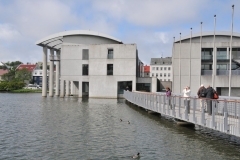 At 64° north, Reykjavik is characterized by extremes of day and night length over the course of the year