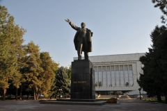 Having once dominated Ala-Too Square, Lenin turned his back on the mountains in 2003 and now lurks behind the National Historical Museum.