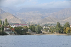 The lake is visited by many Kyrgyz tourists. Foreign tourists come mainly from Kazakhstan, Uzbekistan and Russia. In 1948, Issyk-Kul became Kyrgyzstan’s first nature reserve. Since 2000, the lake has also been on the UNESCO list of biosphere reserves