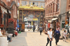 View from the Stupa to the main entrance at the street.