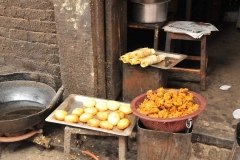 Selling food out of the house to make money