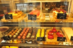 Walking across Oslo there are so many great bakeries that temp you to stop and buy some of the fresh pastry items.