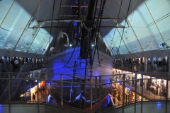 This was divided into two parts where the rudder and the propeller could be hoisted away from the ice. The rudder was sited low so as to avoid most of the inevitable collisions with ice.