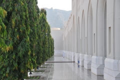 Incredible tall columns on the side buildings