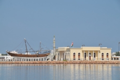 Sur's historical imporant is based on the building of dhows. These vessels were used to sail to India and other countries from Sur.