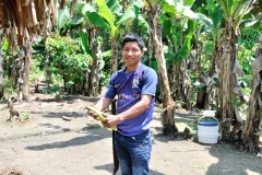 Octavio preparing the corn
