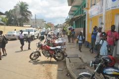 Lots of motorcycles. The unemployement rate in Sao Tome is around 20%.