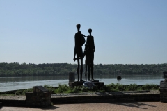 The Raid Victims Memorial was built in remembrance of the ’January Raid’ carried out from January 21st to January 23rd 1942 in Novi Sad. During these three days Hungarian fascists executed over a thousand people – Serbs, Jews and Gypsies. In 1971 at this place by the Danube river a 12 foot tall bronze monument called ’The Family’ was put up.