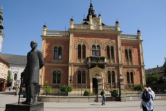 Statue of Jovan Jovanović Zmaj and Saborna Crkva, Novi Sad Jovan Jovanović Zmaj was a very important Serbian poet.