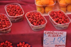 Fresh tiny strawberries