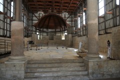 The Basilica this grand hall was an audience hall and the most formal room in the villa, accessed through a grand monumental entrance divided by two columns of pink Egyptian granite.