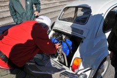 We had a brief explanation by one of the owners how the engine of the Fiat 500 runs...