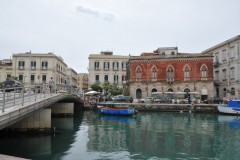 In the morning we set off for Ortigia a small island which is the historical center of the city of Syracuse, 2,700 years old. . The island, and city are notable for its rich Greek history, Culture Architecture and Amphitheaters and the birthplace of the preeminent Mathematician and engineer Archimedes..