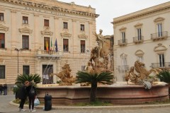 The Fountain of Diana on Piazza Archimede in Ortigia is the work of the Italian sculptor Giulio Moschetti and was completed in 1907.