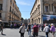 Piazza del Duomo is huge to walk from one end to the other