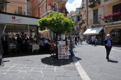 Outdoor restaurants  galore.