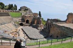 The niches that you can see behind housed the statues that to embellish it and for the same reason, the columns were added to the sides of the stage. This place underwent various adaptations in Roman times to become also an arena for gladiators.