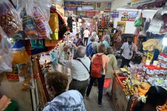 The Madurai Bazaar is a vibrant destination especially for those seeking a lively shopping experience at night,