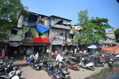The total area of Dharavi is only about 1.5 square miles.