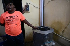 Here we find an automatic washing machine. 