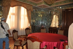 The entire building is over the top in decorations.