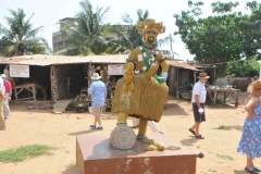Words cannot describe this. I stood back watching a number of tourists stop and photograph this "thing", not even realizing what they were shooting a photo of.  I have a feeling when they returned home and were looking at their photos they were quite surprised.  Maybe even shocked!