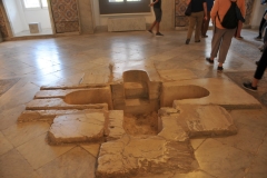 The early Christian room with baptistery in the center