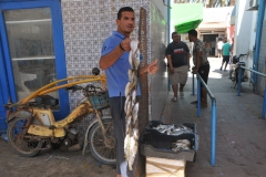 Interesting way to sell fish